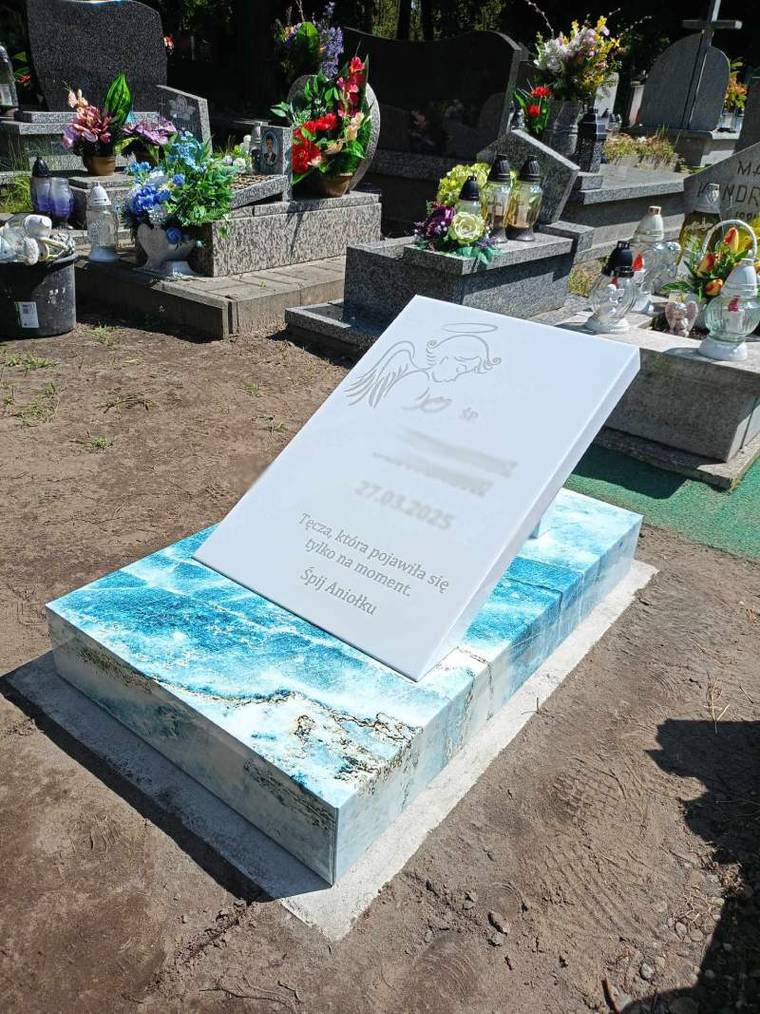 Nagrobek kompozytowy skośny — zdjęcie 5